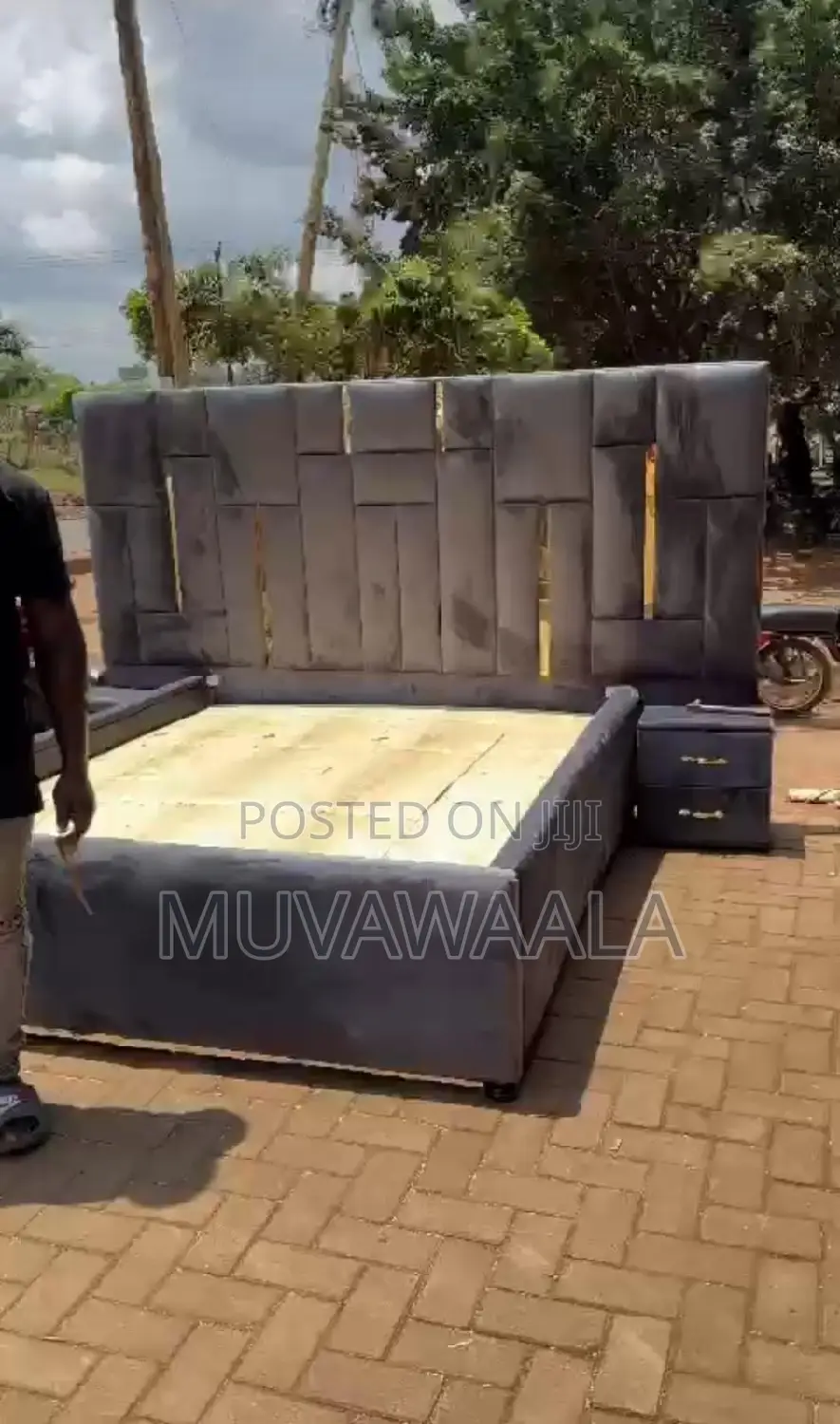 Grey Dressing Bed 5by6