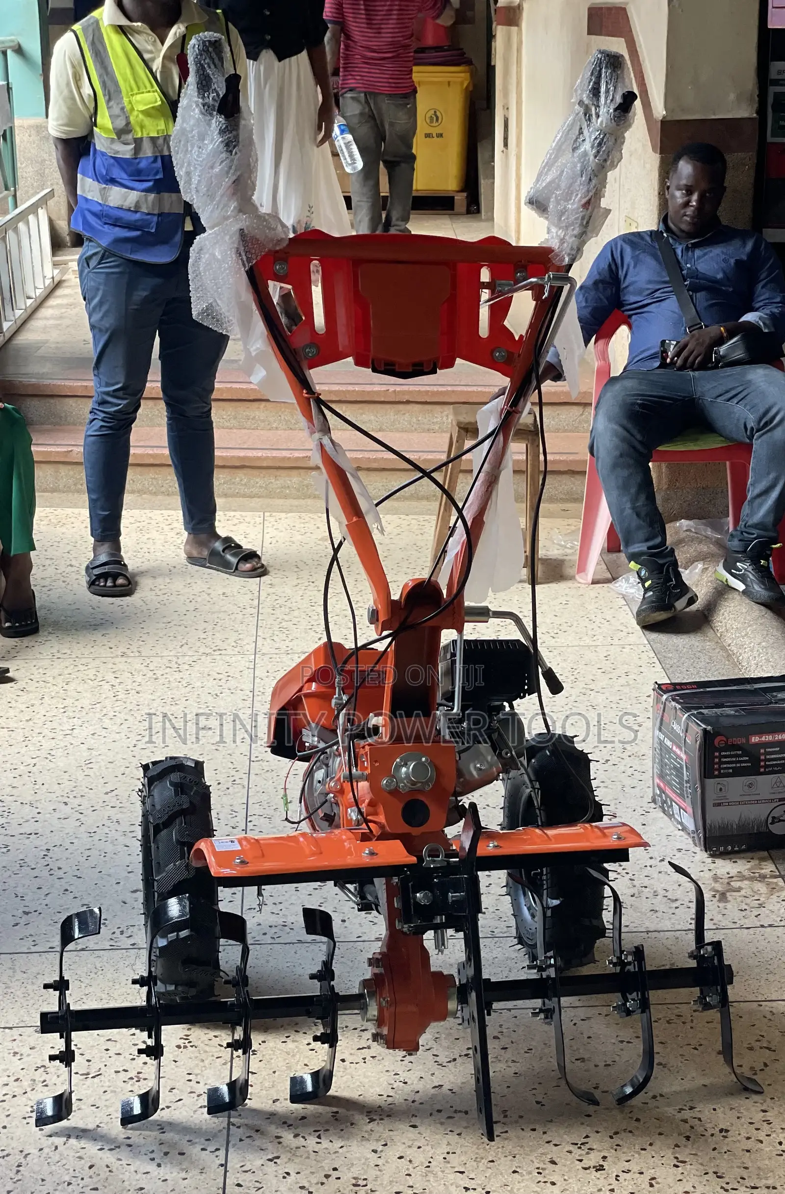 Tilling Tractor(Bison)