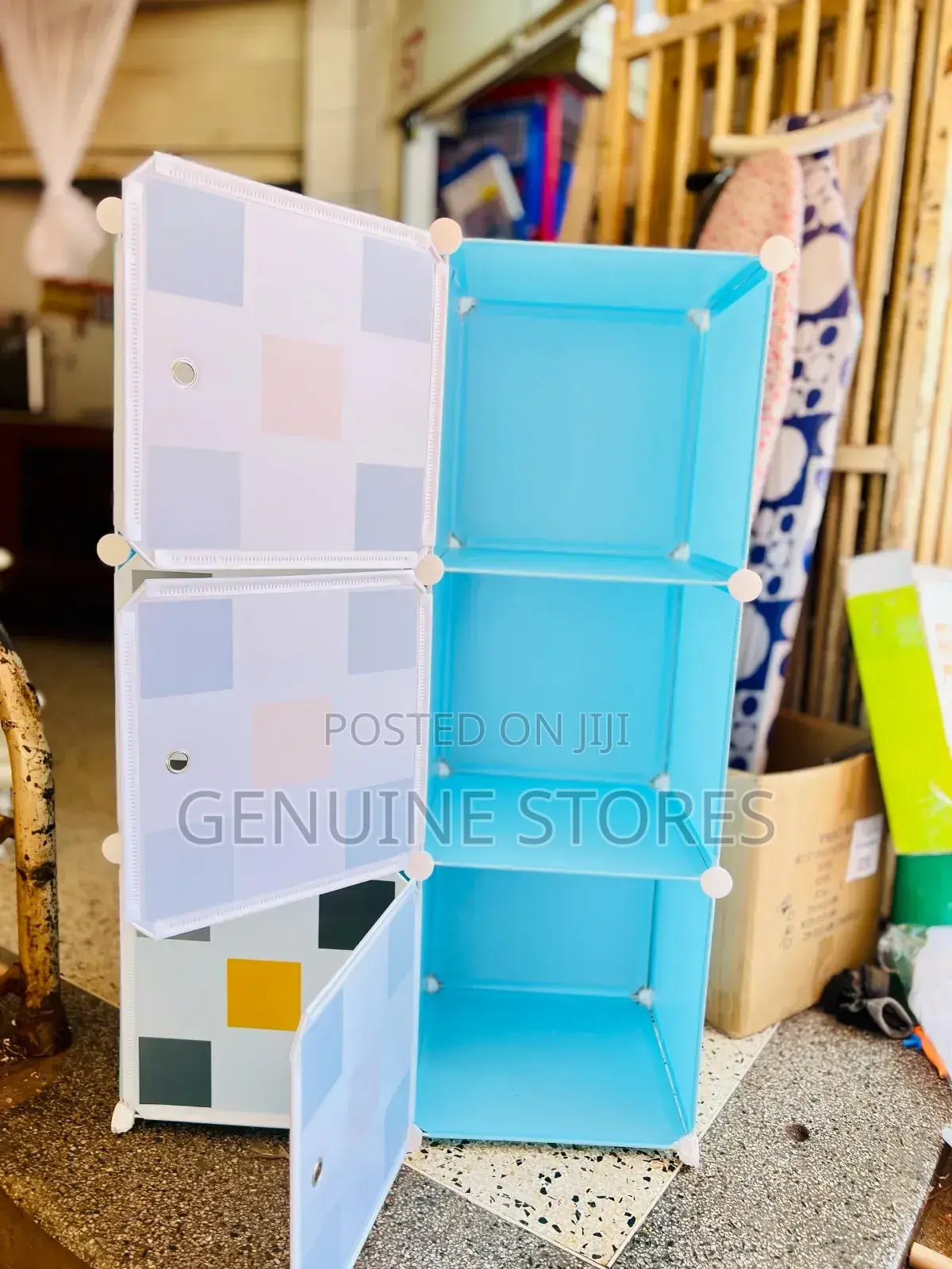 2 Column Plastic Closet.