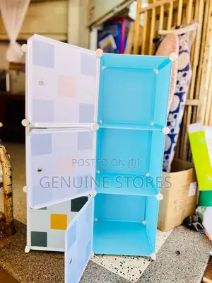 2 Column Plastic Closet.