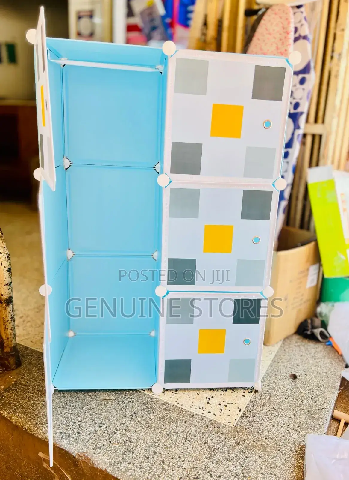 2 Column Plastic Closet.