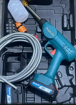 Makita Portable Cordless Electric Car Washer