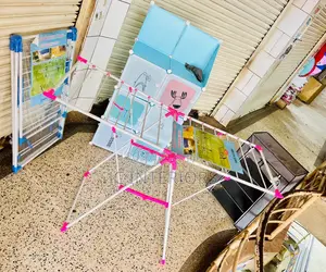 Plastic and Metal Adjustable Height Drying Rack
