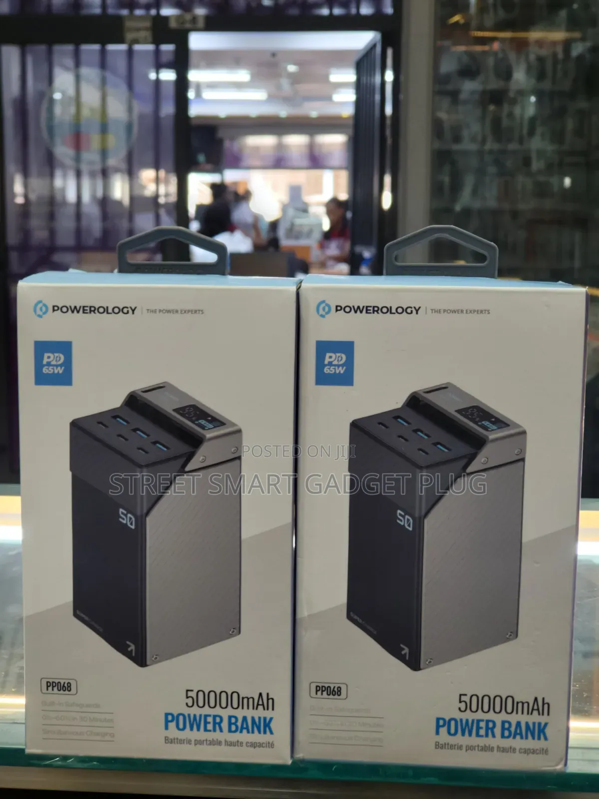 Powerology 65watts Power Bank