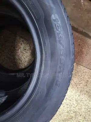 195 65 R15 Used but Still Gd 2 Tires and Very Clear Tires