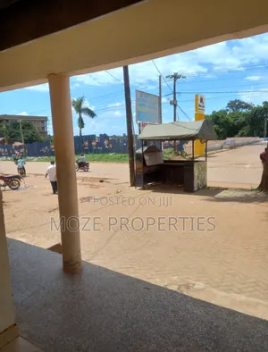 Empty Shop for Rent in Kyaliwajala.