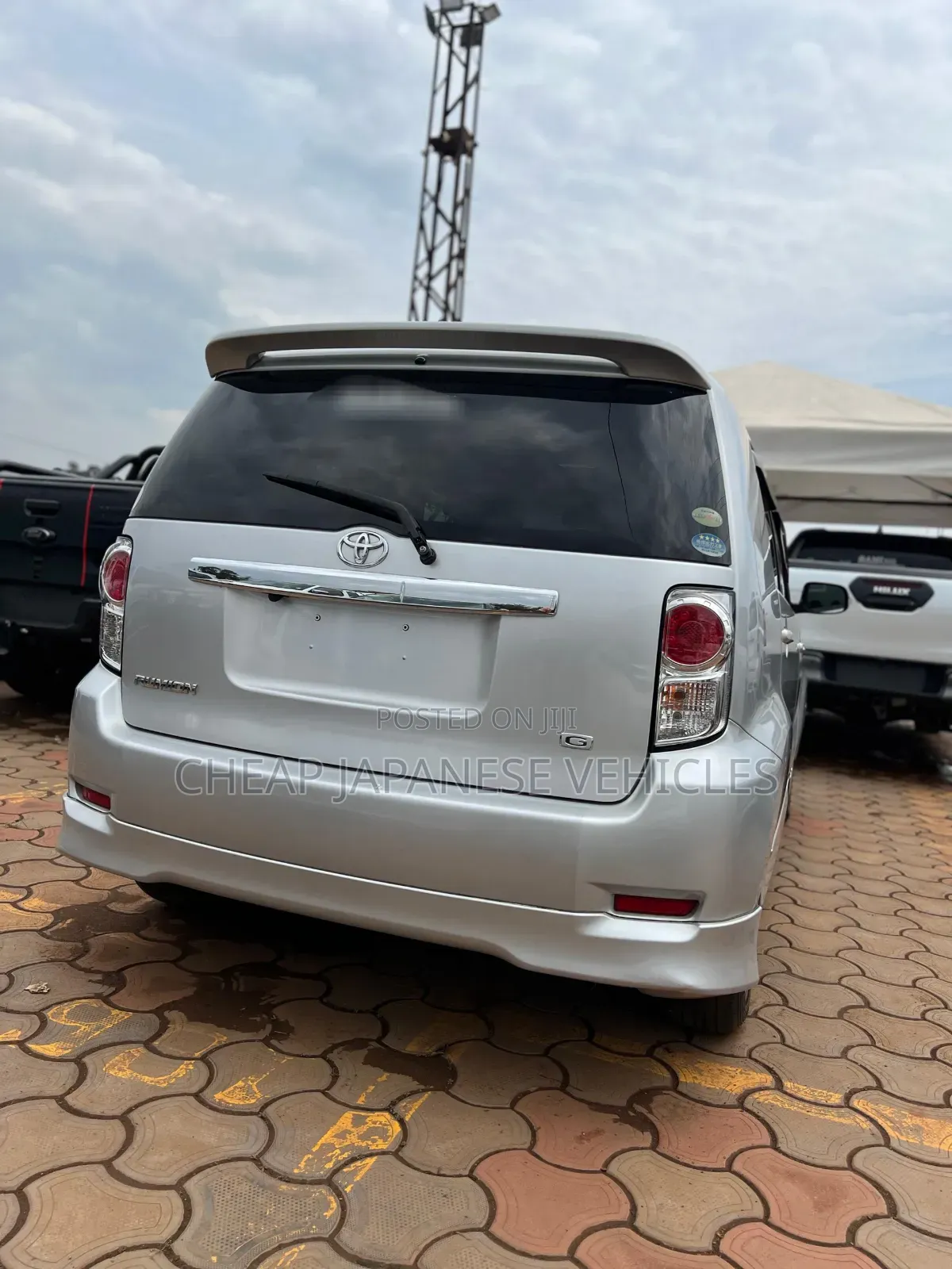 Toyota Corolla Rumion 2012 Silver