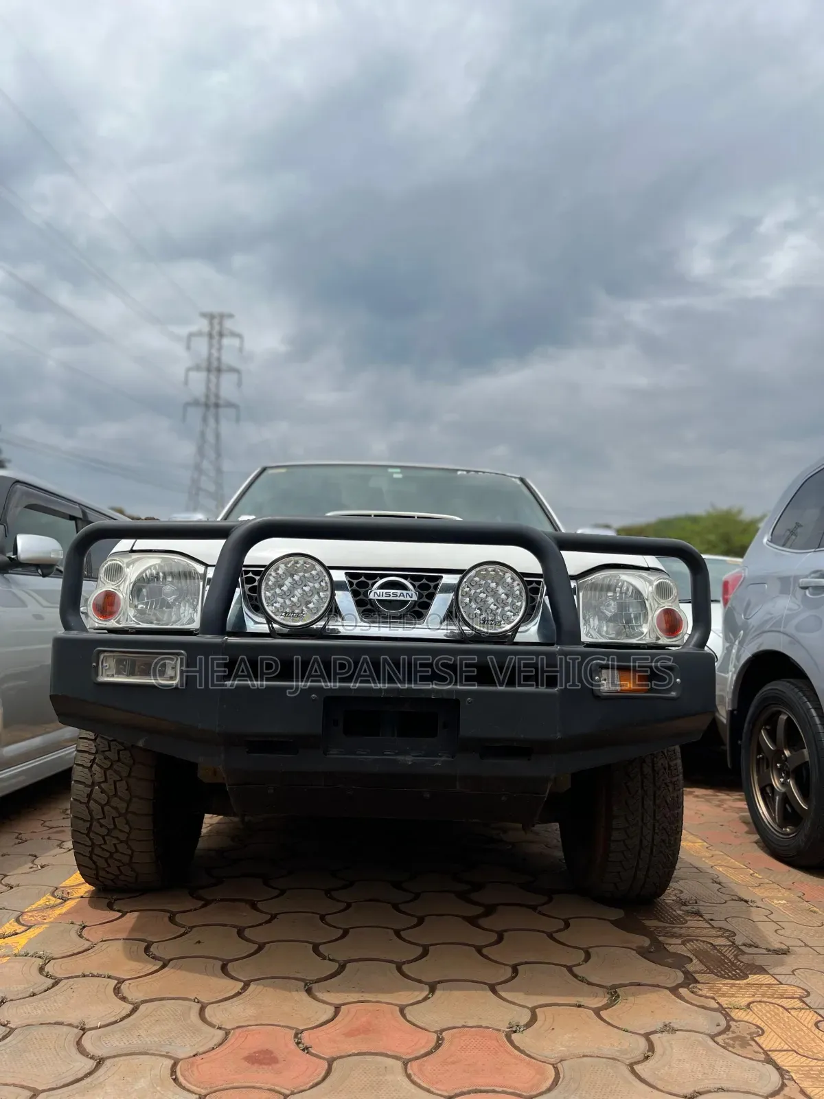 Nissan Hardbody 2015 White