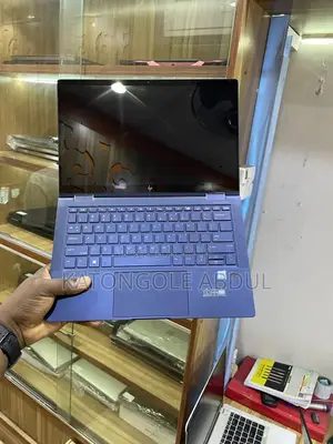 New Laptop HP Elite Dragonfly G4 16GB Intel Core I5 SSD 500GB