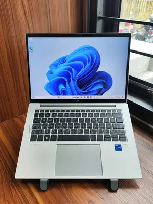 New Laptop HP EliteBook 840 G9 16GB Intel Core I7 SSD 500GB