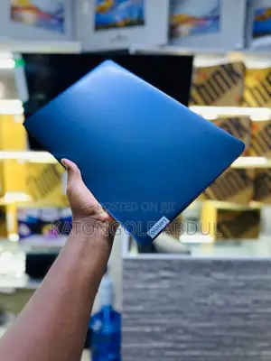 New Laptop Lenovo IdeaPad Flex 14 8GB Intel Core I5 SSD 250GB