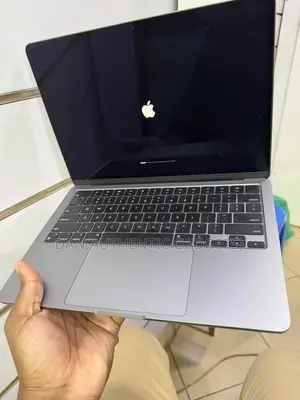 New Laptop Apple MacBook Air 2024 M3 13-Inch 8GB Apple M3 SSD 256GB