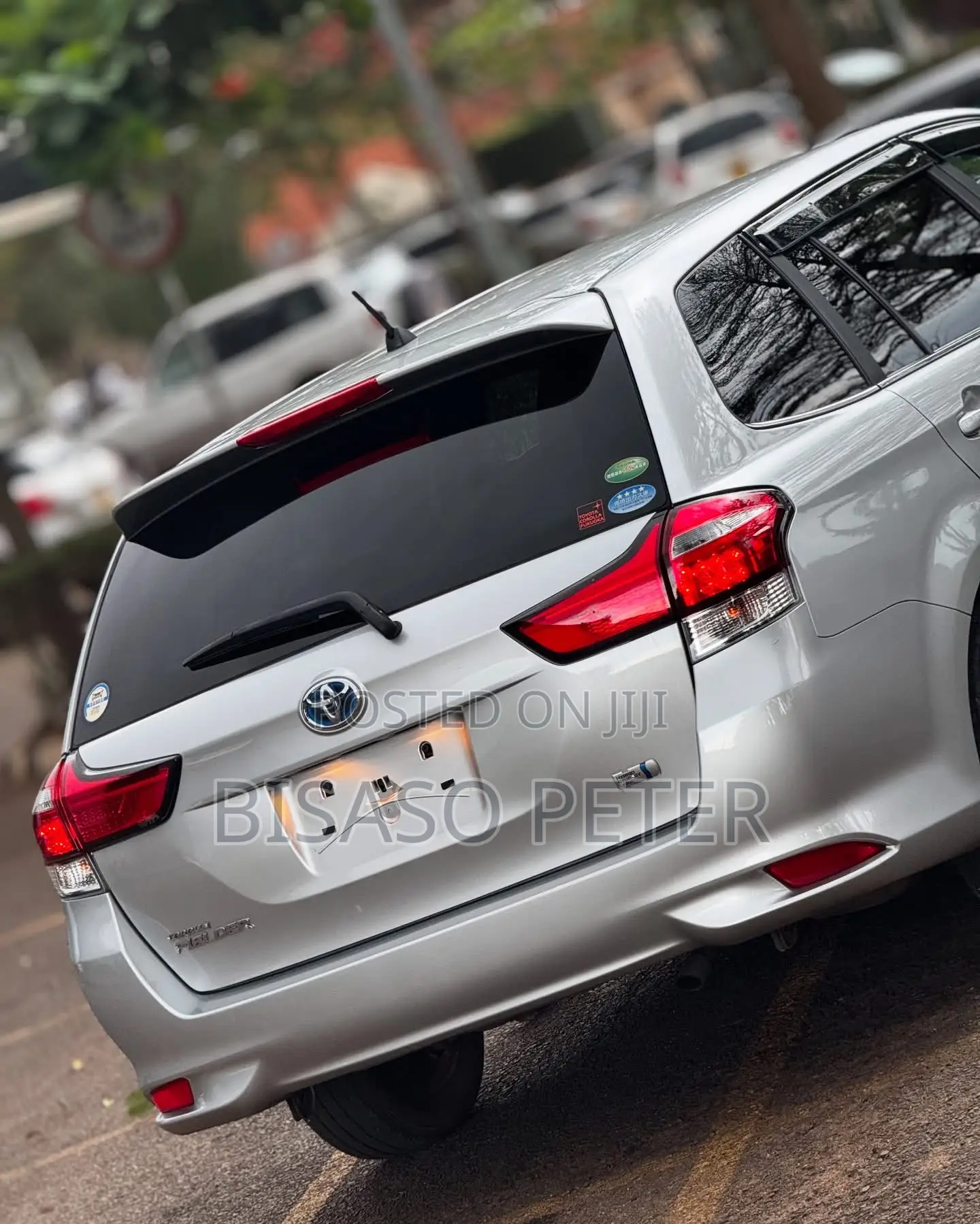 Toyota Corolla Fielder 1.5 Hybrid FWD 2017 Silver