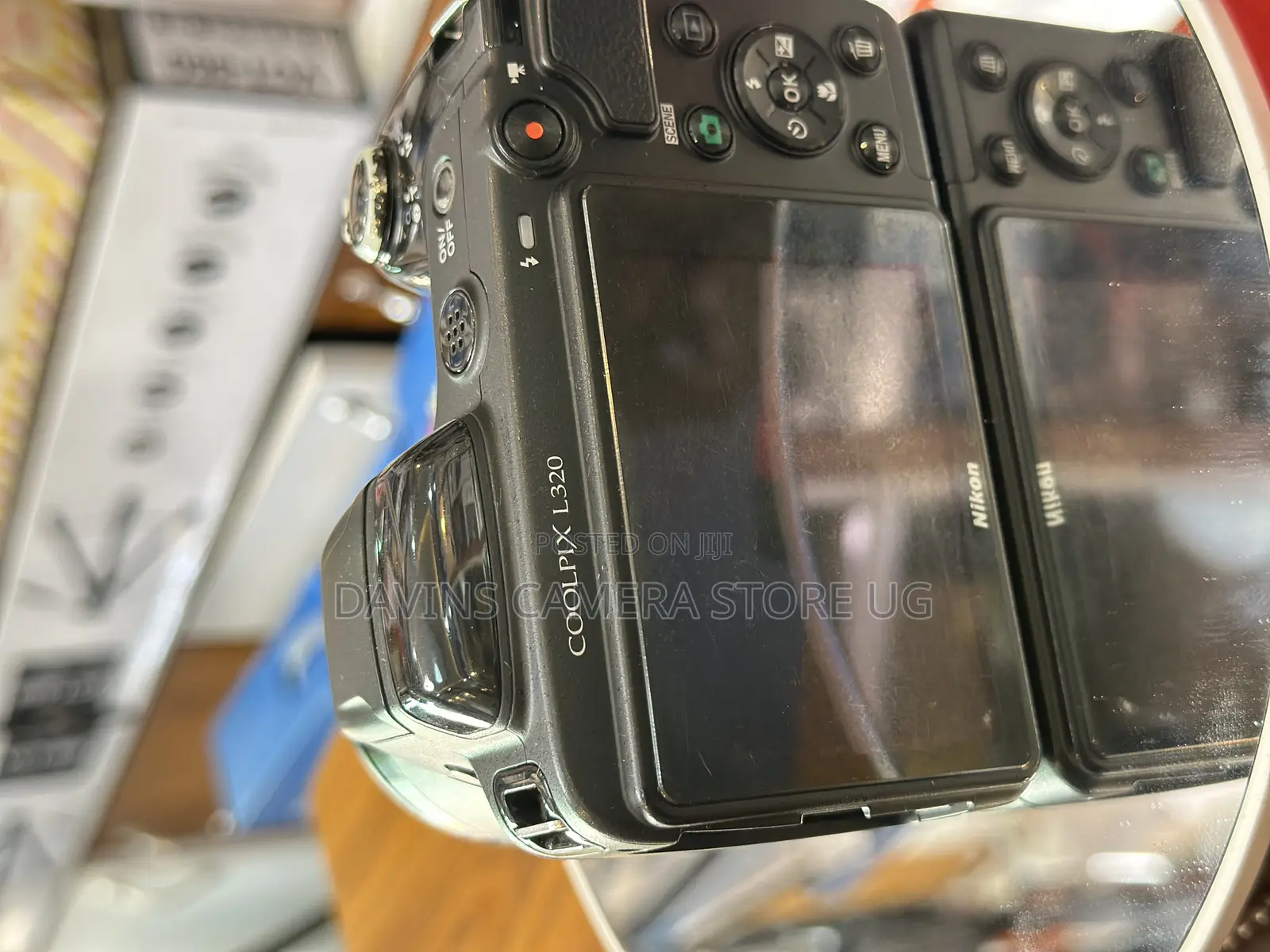 Nikon Coolpix L320