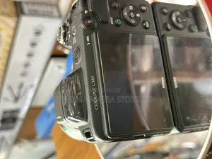 Nikon Coolpix L320