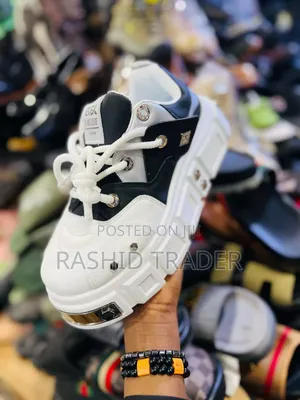 Men's Rivet Sneakers
