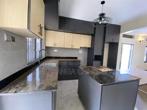 3bdrm Bungalow in Fs Properties Ltd, Division A for rent