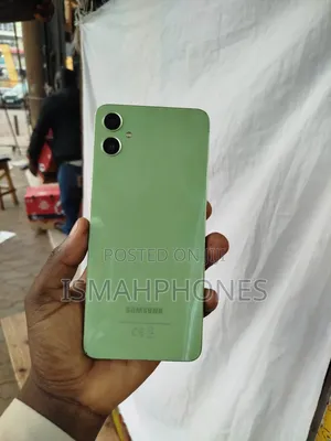 Samsung Galaxy A05 128 GB Green