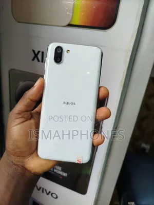 Sharp Aquos R2 64 GB White