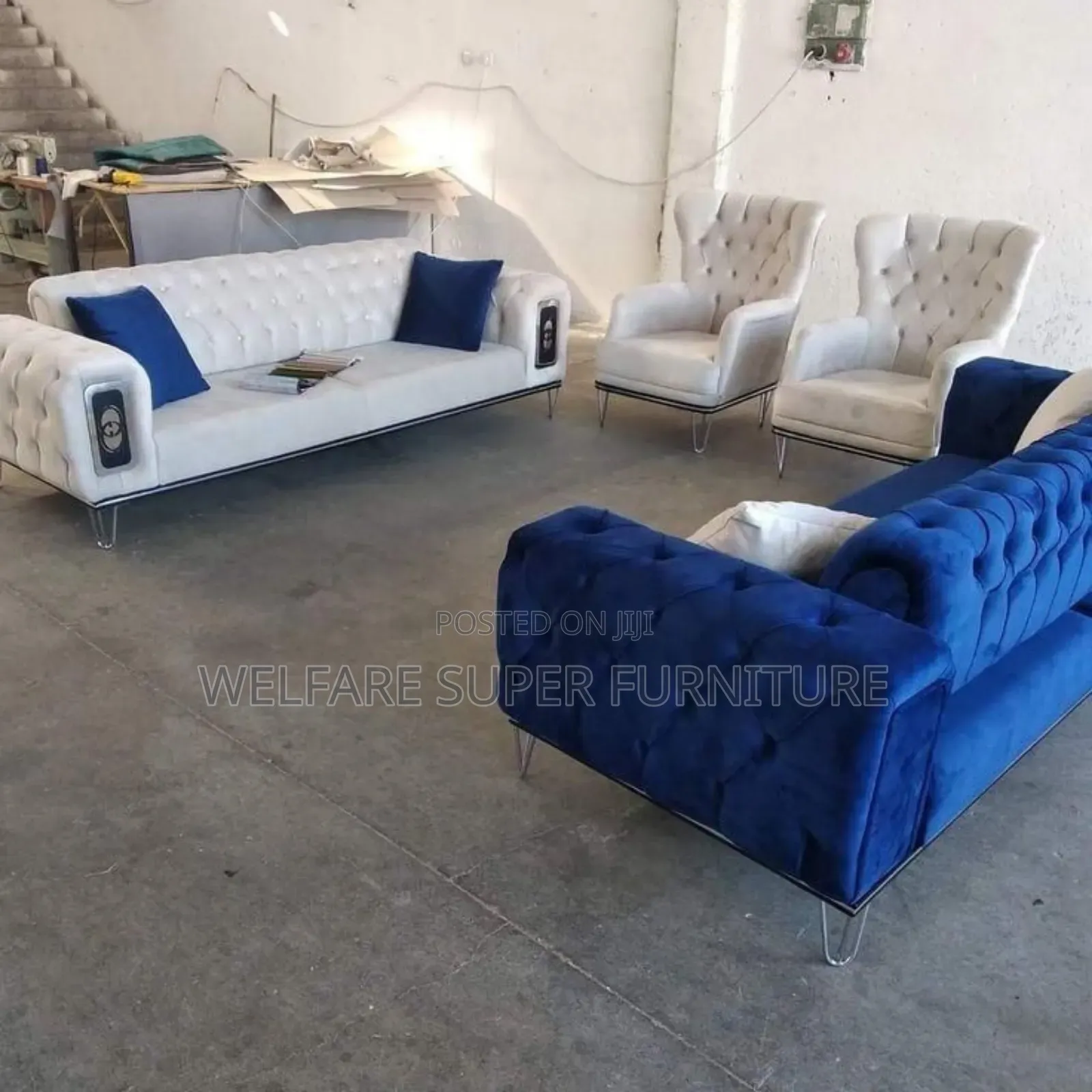 Multiple Coloured 8 Seater Made at Low Price We Highdensit