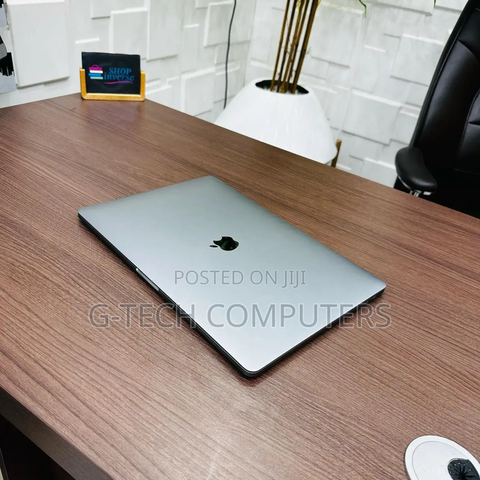 New Laptop Apple MacBook Pro 16GB Intel Core I9 SSD 1T