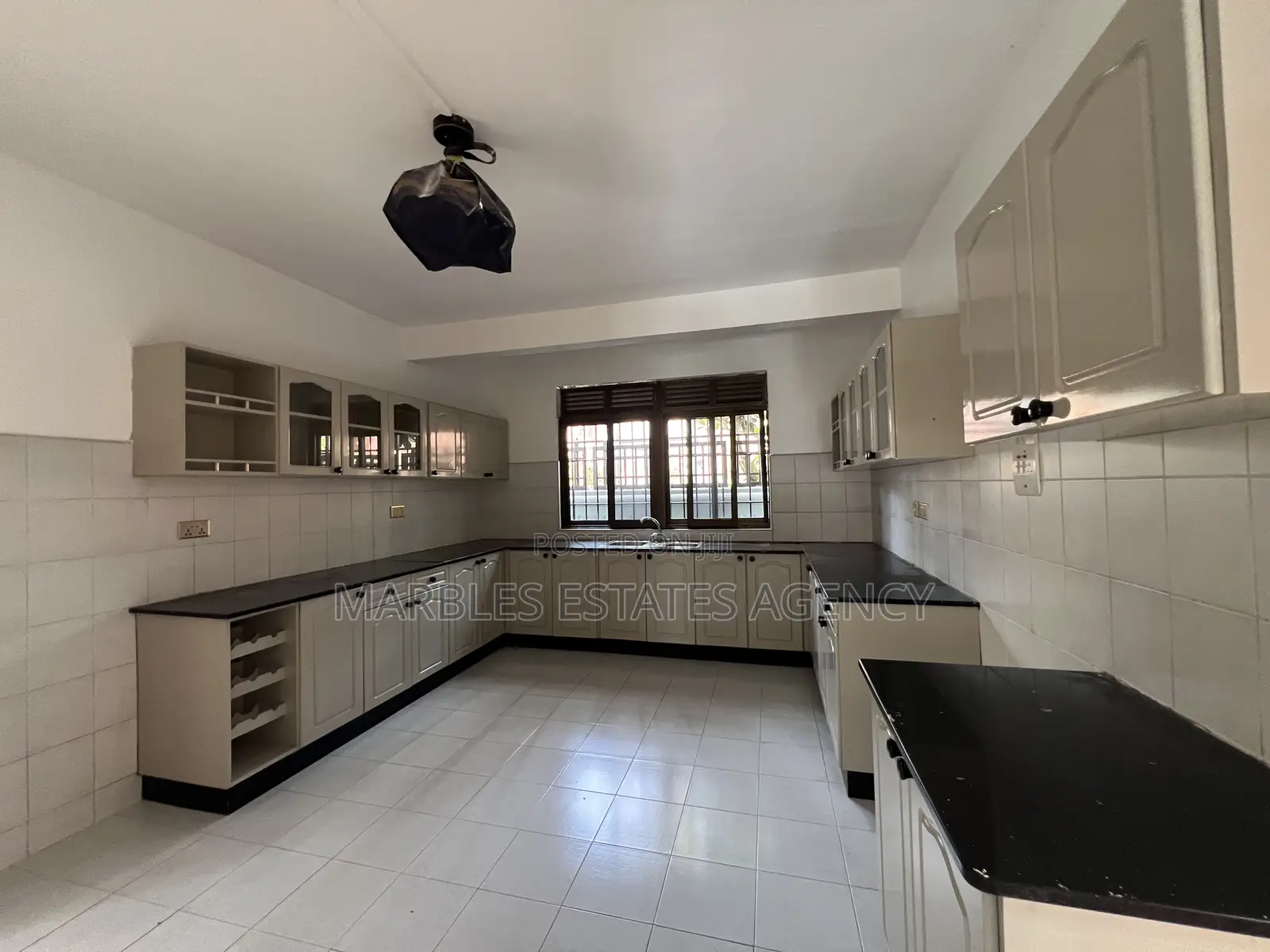 3bdrm House in Kololo, Central Division for rent