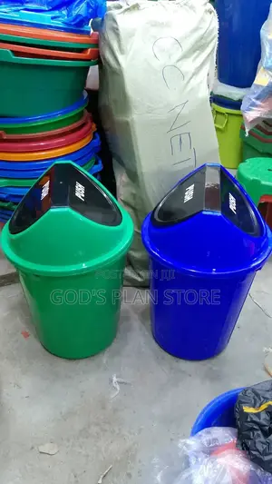 Plastic Swing Dust Bins 60litres