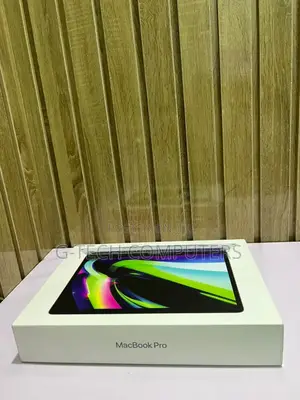 New Laptop Apple MacBook Pro 2022 M2 16GB Apple M2 SSD 512GB