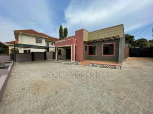 3bdrm Bungalow in Bukoto, Central Division for rent