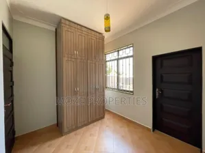 3bdrm Bungalow in Bukoto, Central Division for rent