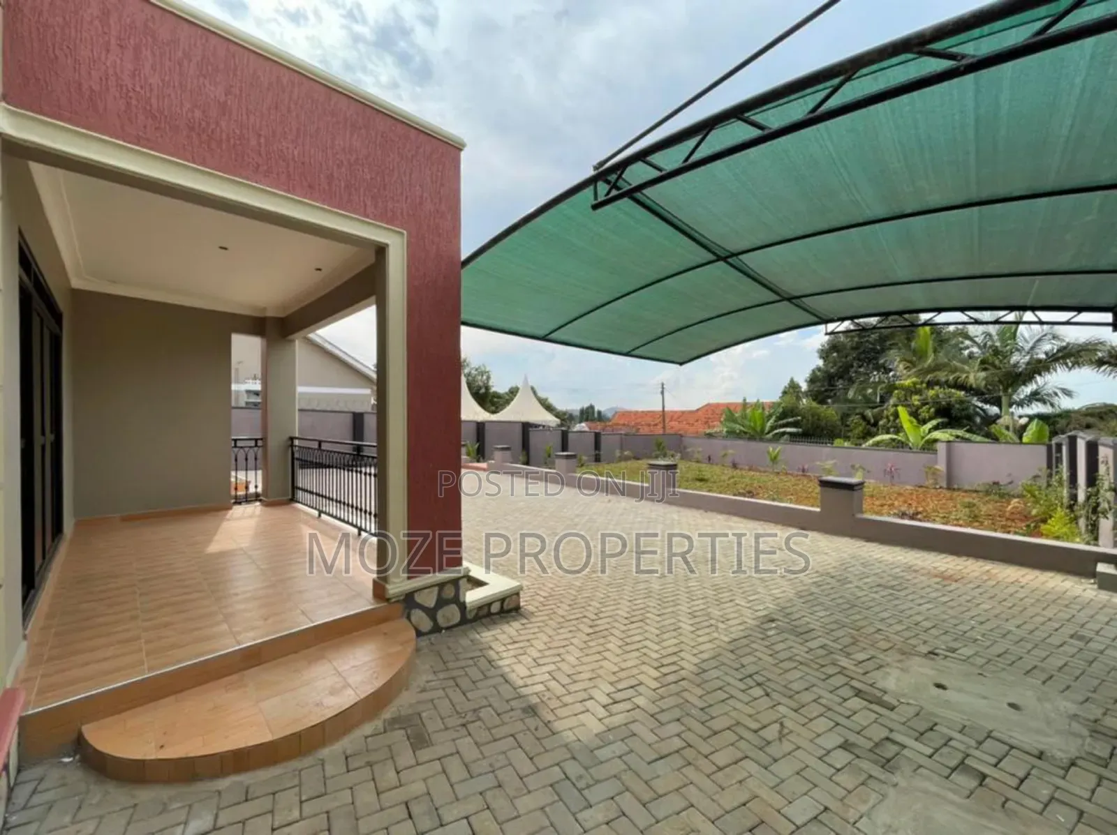 3bdrm Bungalow in Bukoto, Central Division for rent