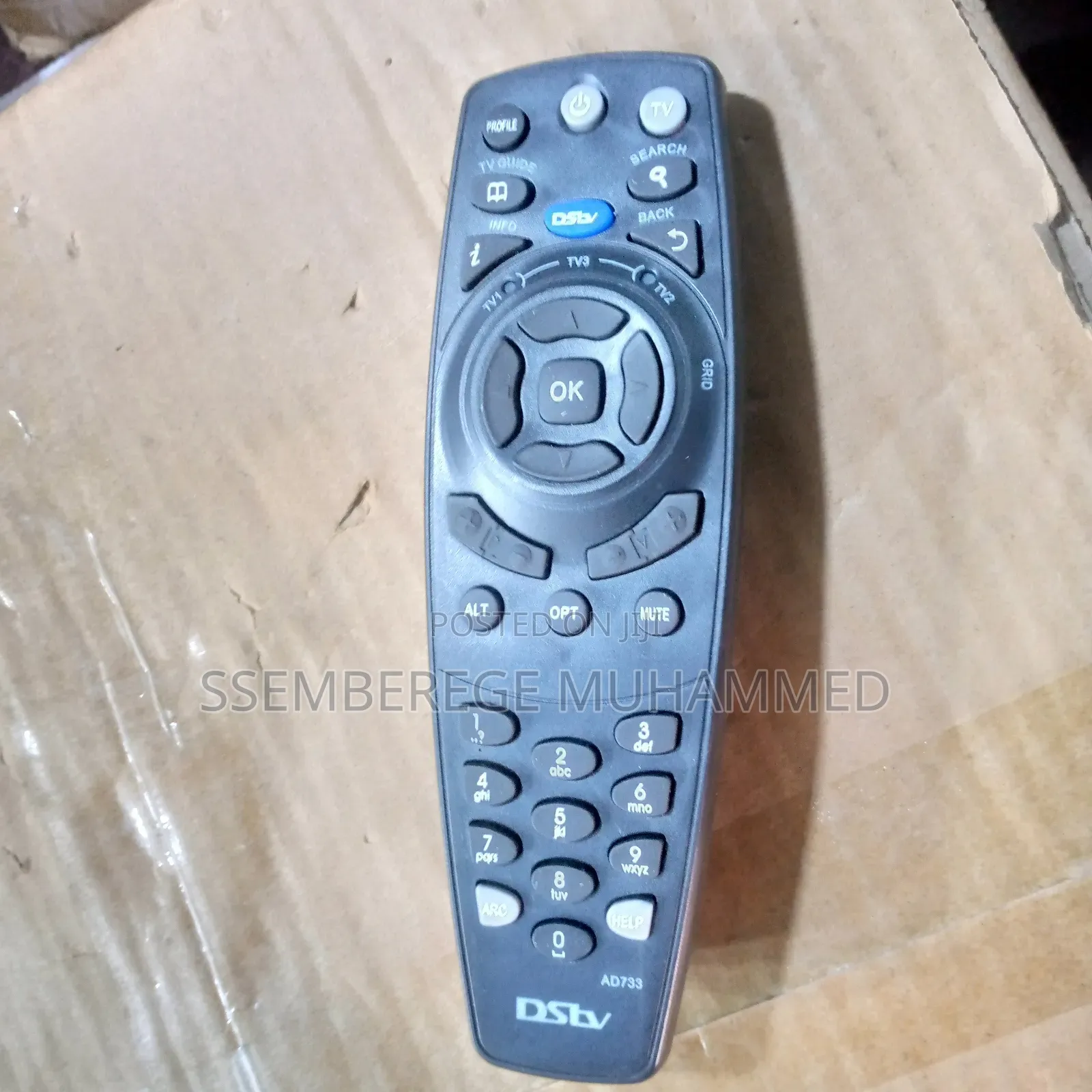Remote Ad 733