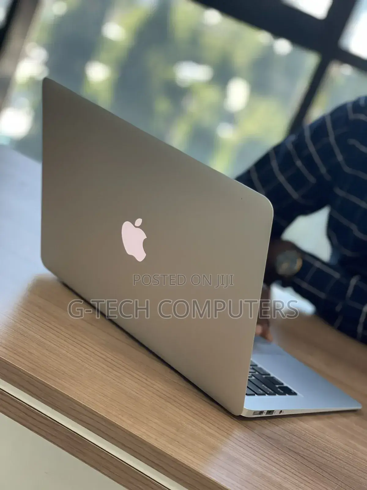 New Laptop Apple MacBook Air 2014 8GB Intel Core I7 SSD 256GB