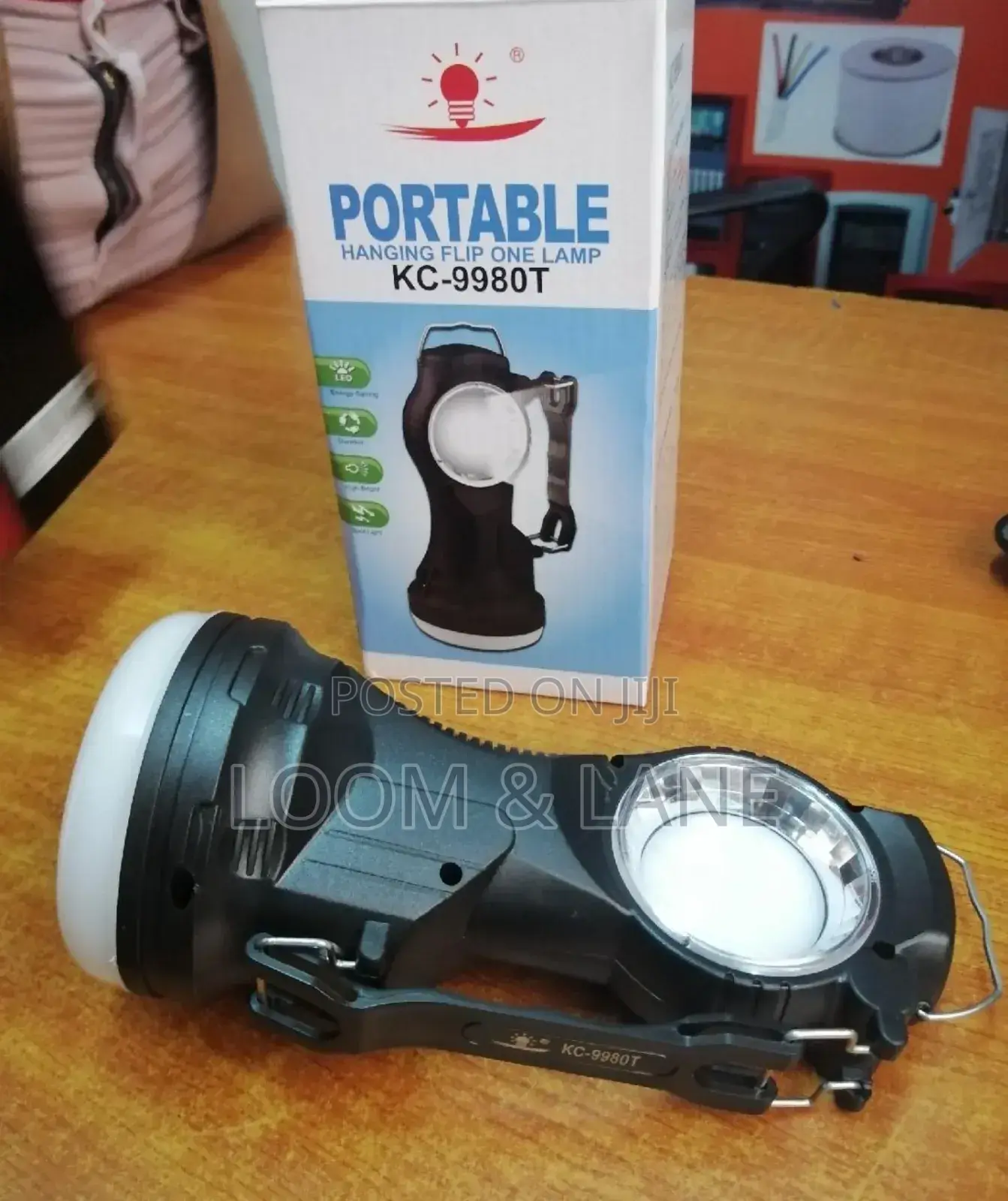 Portable Hanging Flip One Lamp