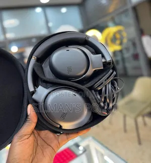 Used JBL Tour One M2 Black
