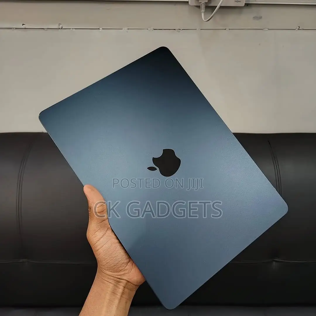 New Laptop Apple MacBook Air 8GB Apple M2 SSD 256GB