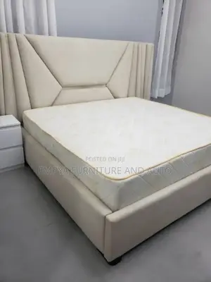 Cream Bed for Ever