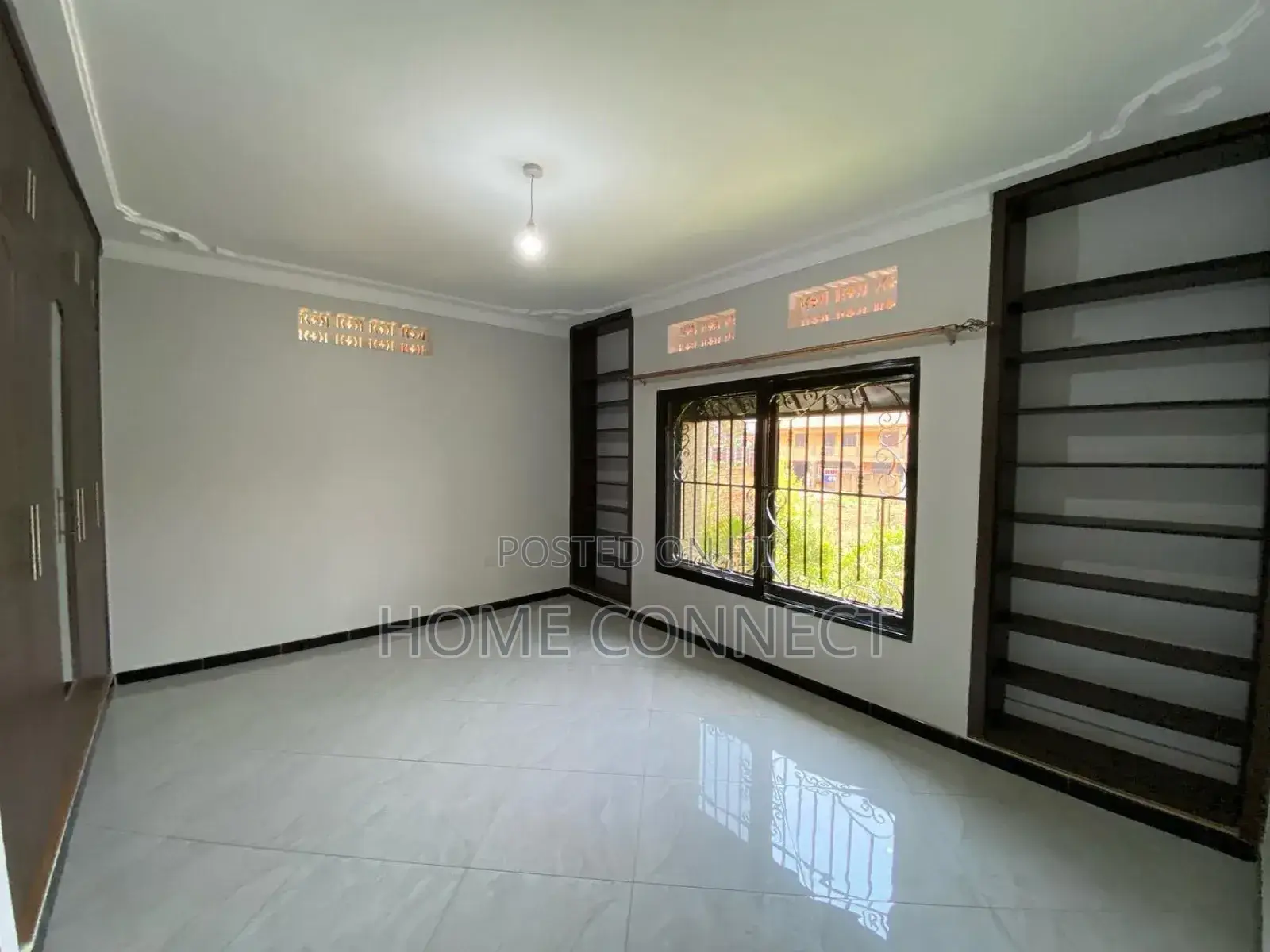 3bdrm Apartment in Kira Mamerito Rd, Central Division for rent