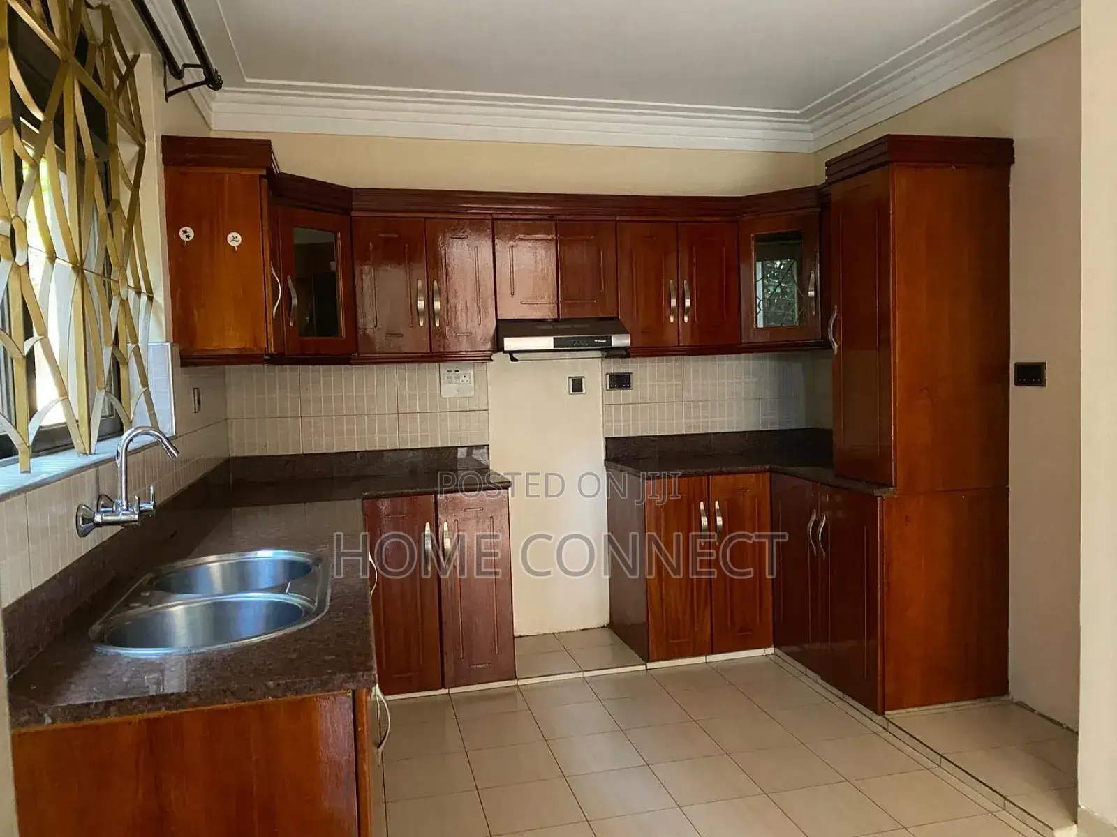 2bdrm Apartment in Muyenga, Central Division for rent