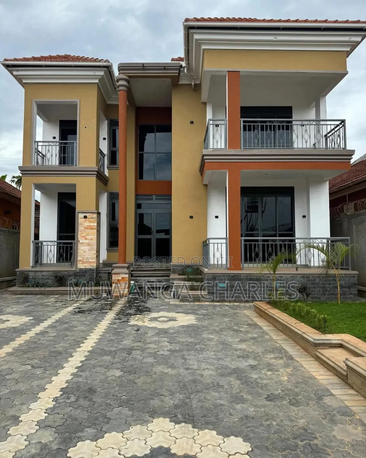 4bdrm Duplex in Fs Properties Ltd, Division A for sale
