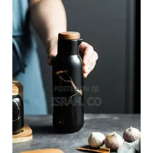 Condiment Container Seasoning Chill and Tomato Sauce