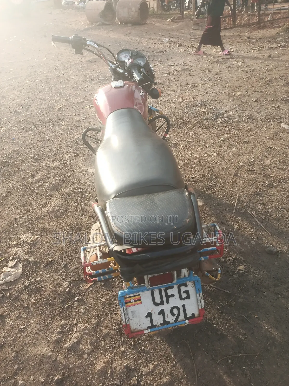 TVS HLX 125 2019 Red