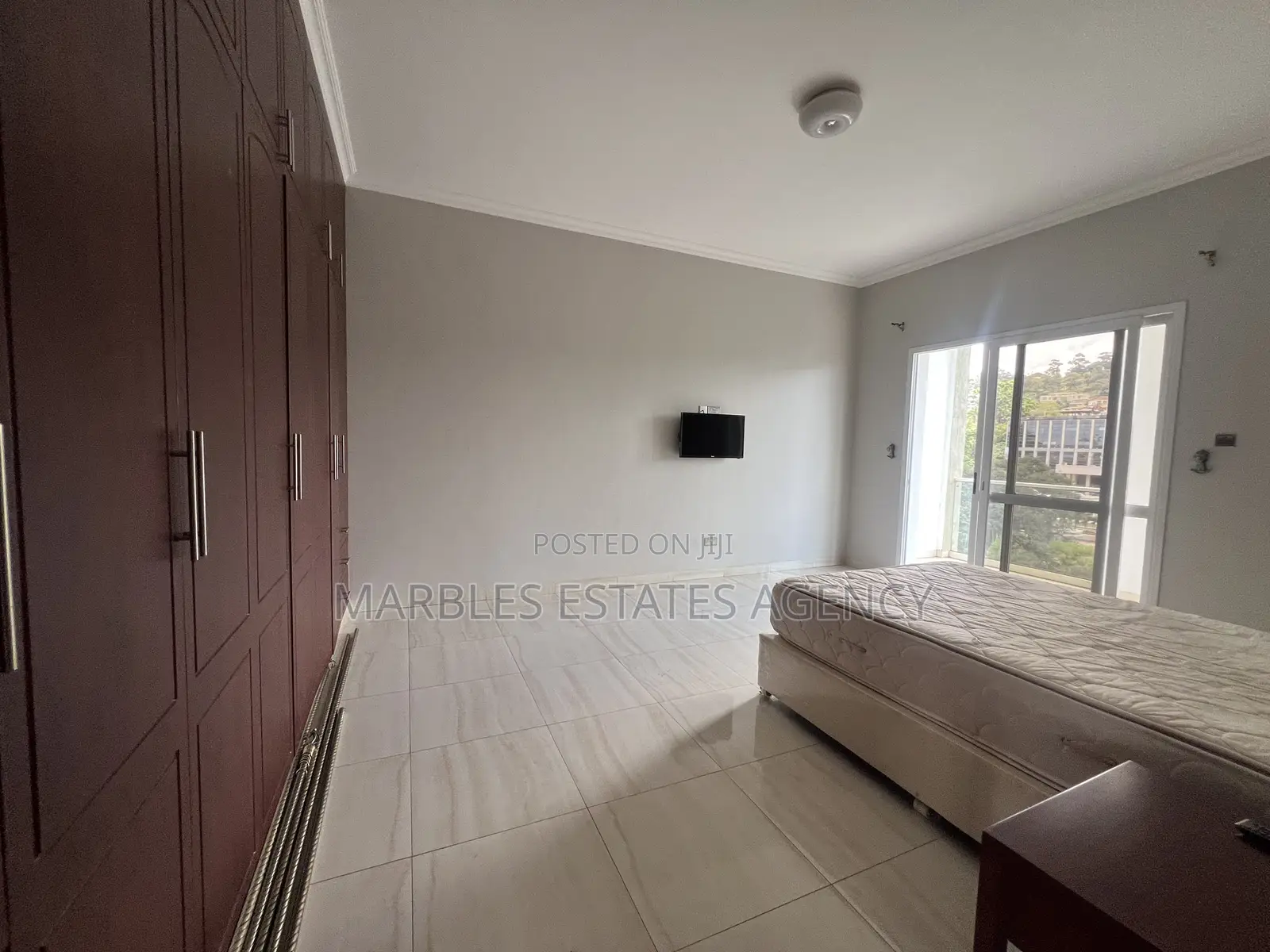 Furnished 5bdrm Penthouse in Kololo, Central Division for rent