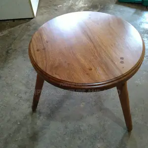 Mugaviu Centre Table