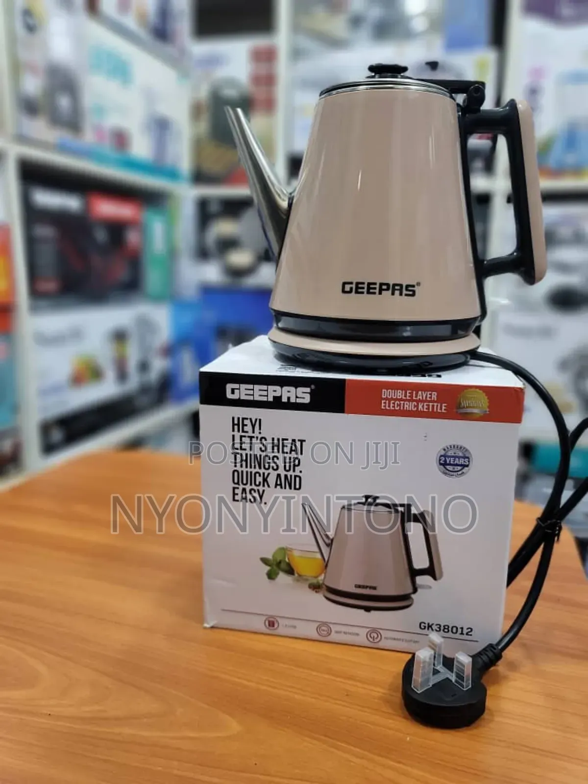 Geepas High Class Water Kettle With 2yrs Warranty