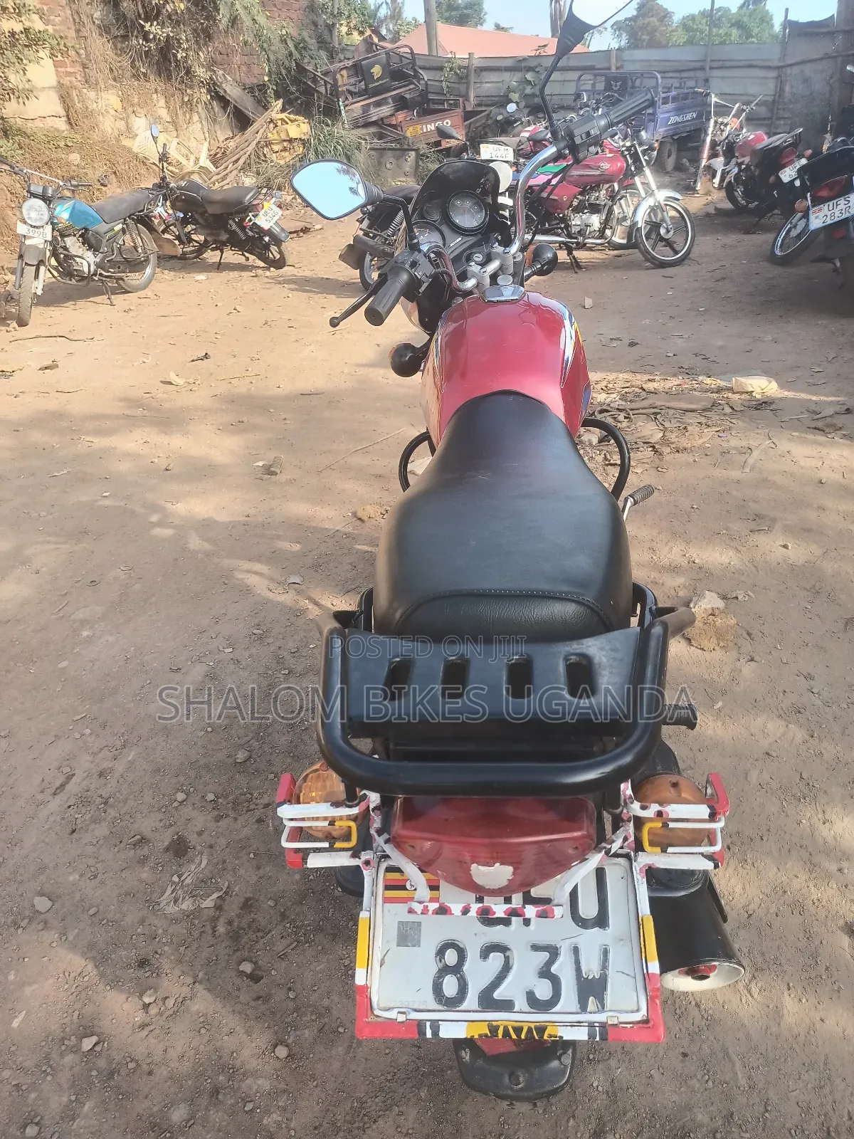 Bajaj Boxer 125 2024 Red