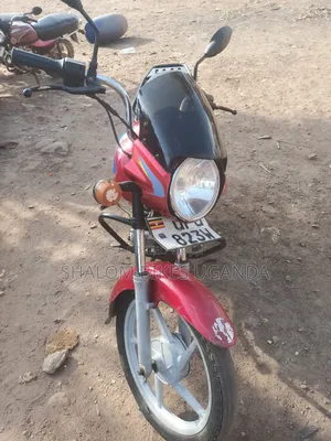 Bajaj Boxer 125 2024 Red