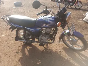Bajaj Boxer 125 2023 Blue