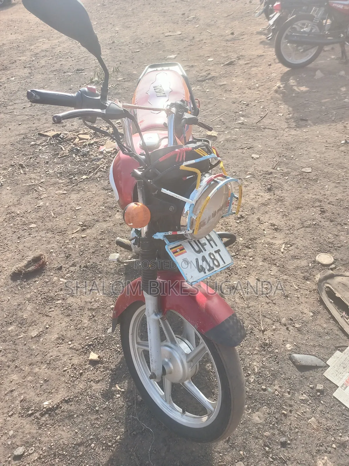 TVS HLX 125 2022 Red