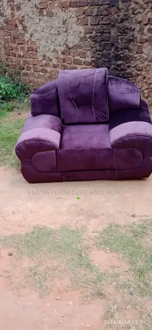 Single Color Sofa Sett